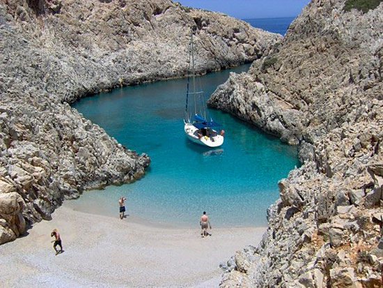 perivolitsa-akrotiri.jpg